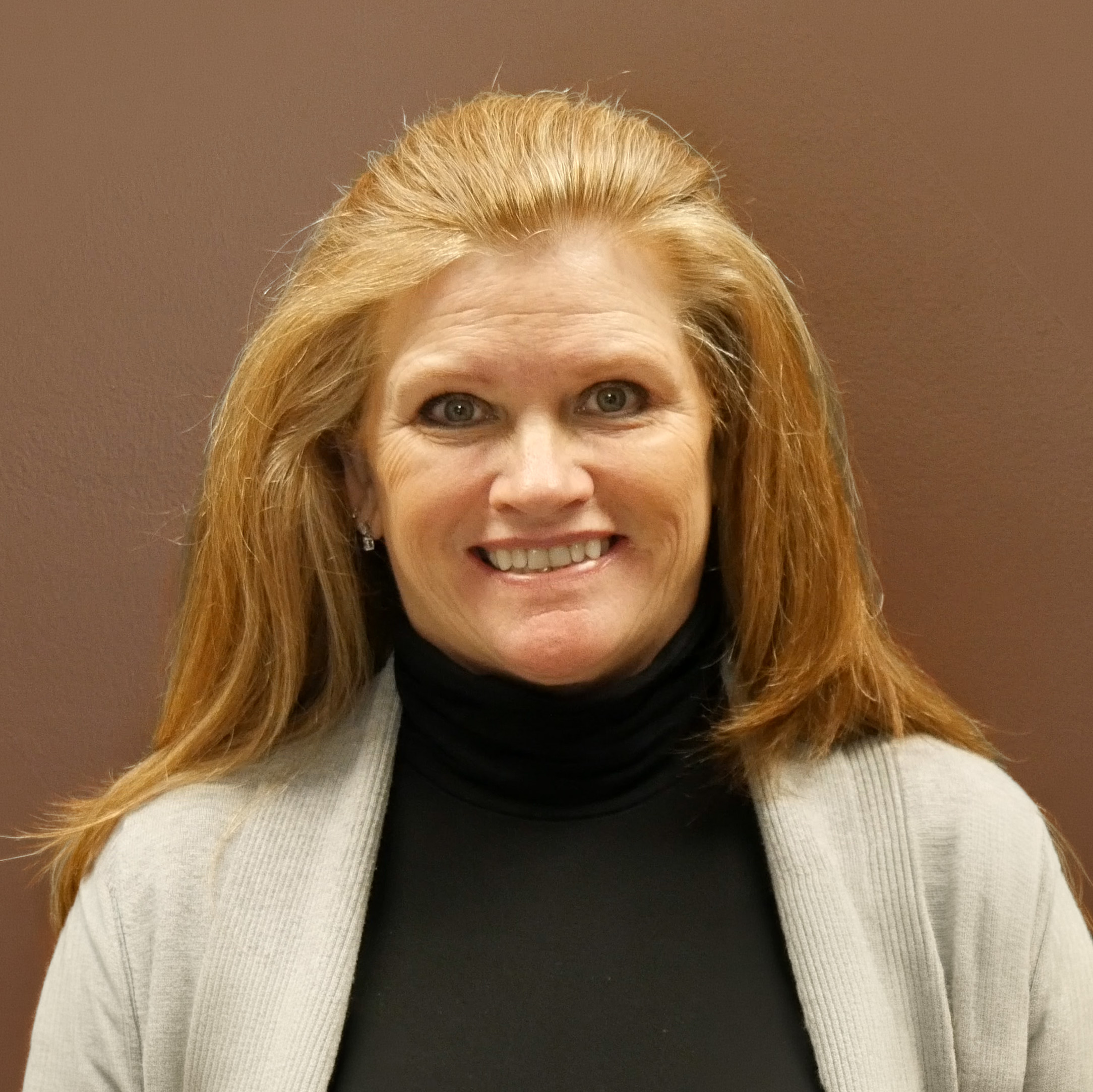 Seyller Financial_Headshot_Carrie